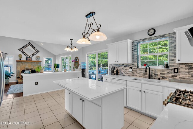 Building Photo - 2 Katelyn Ct