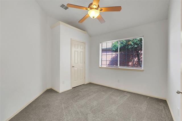 Building Photo - 2210 Jasmine Ln