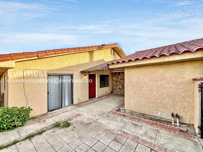 Building Photo - 33892 Sky Blue Water Trl