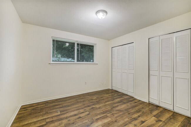 Building Photo - 19334 Wood Village Ln