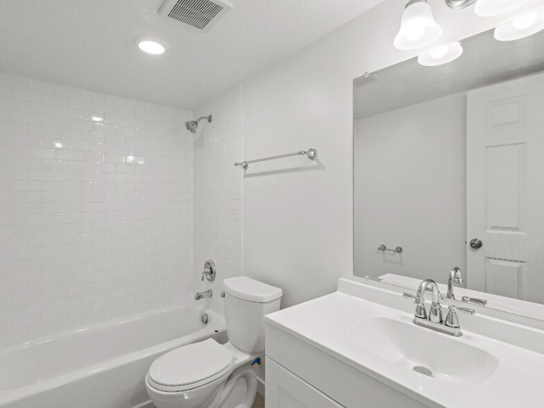 Building Photo - 915 E 1300 S