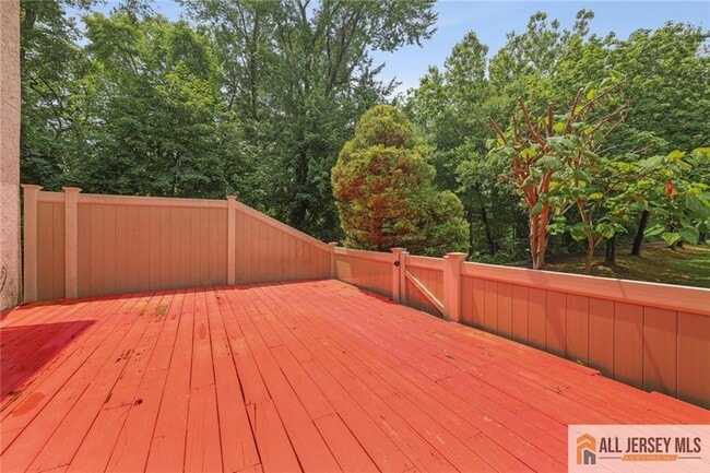 Building Photo - 153 Thoreau Dr