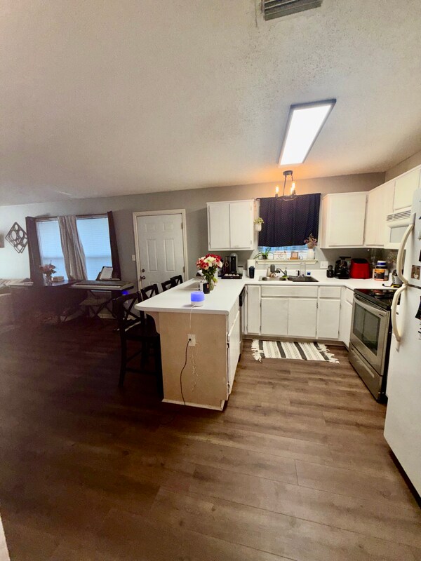 Building Photo - 2751 Bay Club Dr