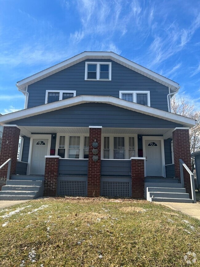 Building Photo - 287-289 N Burgess Ave