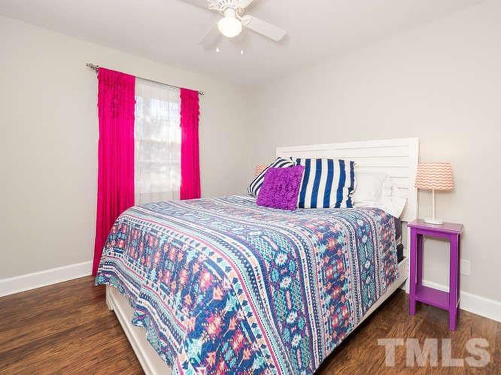 bedroom 1 - 515 Mayfair St