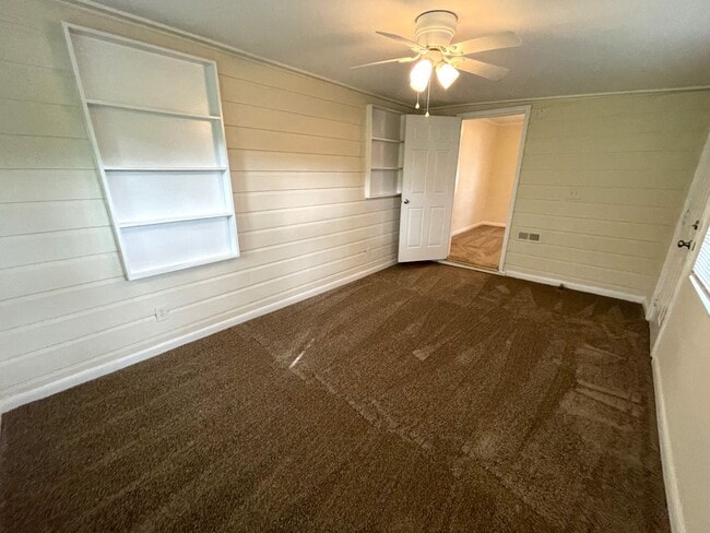 Building Photo - 3br House close to campus FOR RENT - FALL 2026 PRELEASE