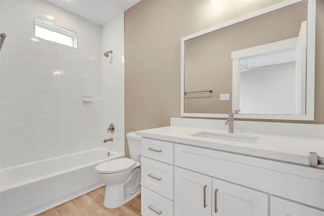 Building Photo - 28 Cmdr. Runco Ln