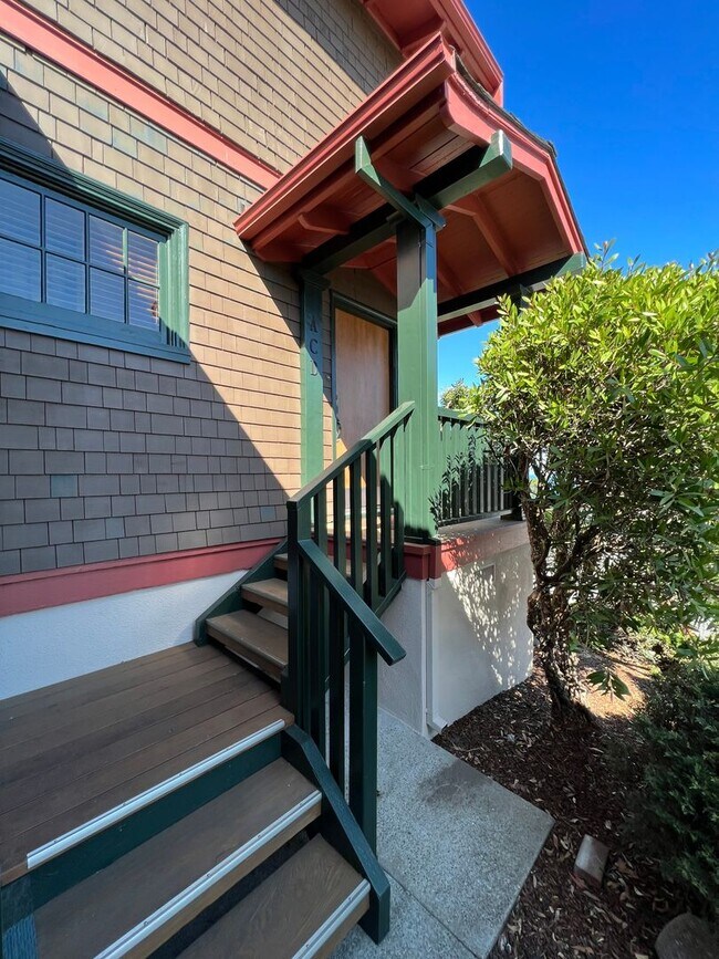 Building Photo - 189C-F-TL-CS