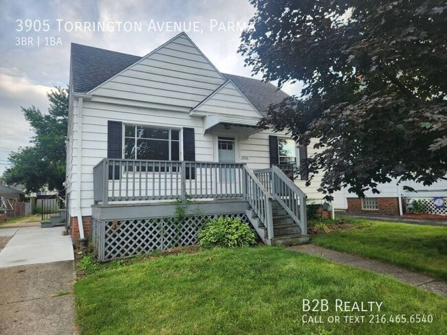 Primary Photo - 3905 Torrington Ave