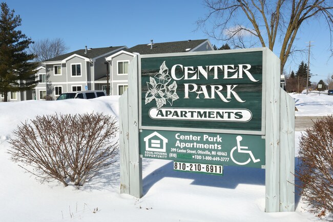 Building Photo - CENTER PARK APARTMENTS