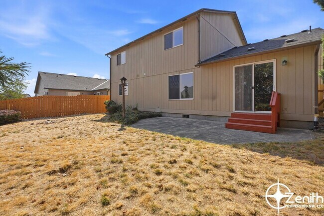 Building Photo - 15608 NE 44th St