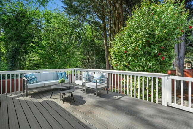 Building Photo - Private Kenmore Retreat | 4 Bed | 2 Bath | Beautifully Updated | Landscaping Included- Available ...