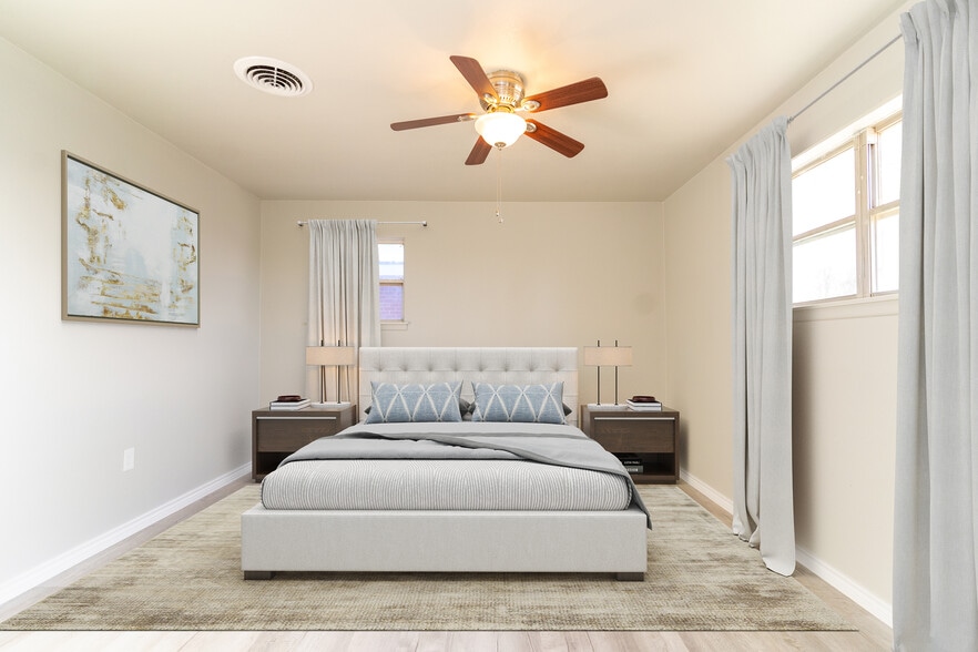 Virtual Staging_Room 2 - 1416 Tulip Ln