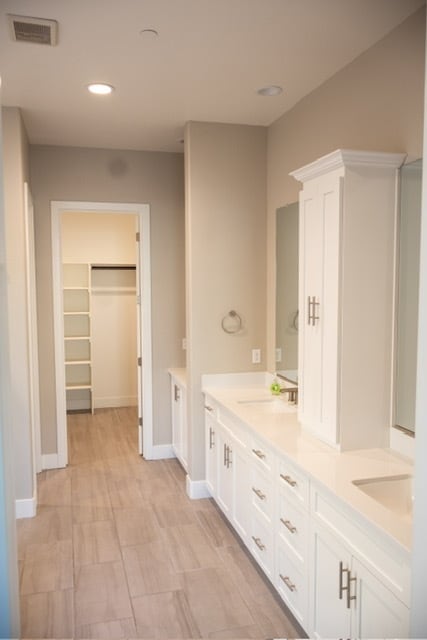 Building Photo - Lodi 3 Bedroom plus Office or Study 3 Bathroom Solar Power Home