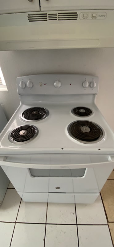 Building Photo - 329 N Glenn Ave