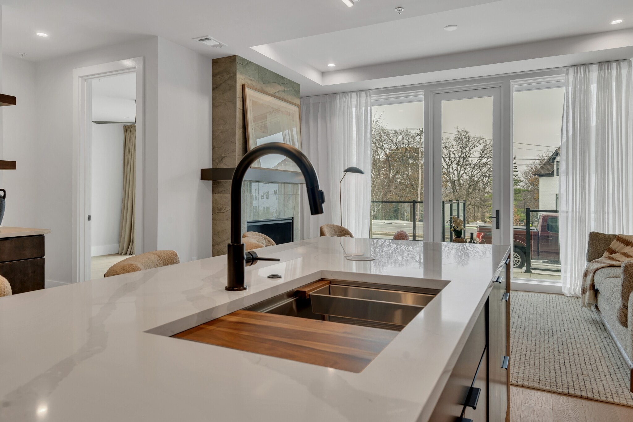 Building Photo - 321 31st Ave N