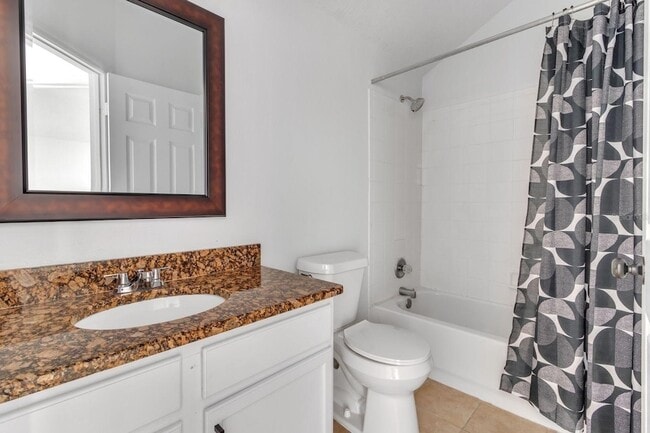 Building Photo - 2113 Jessa Dr