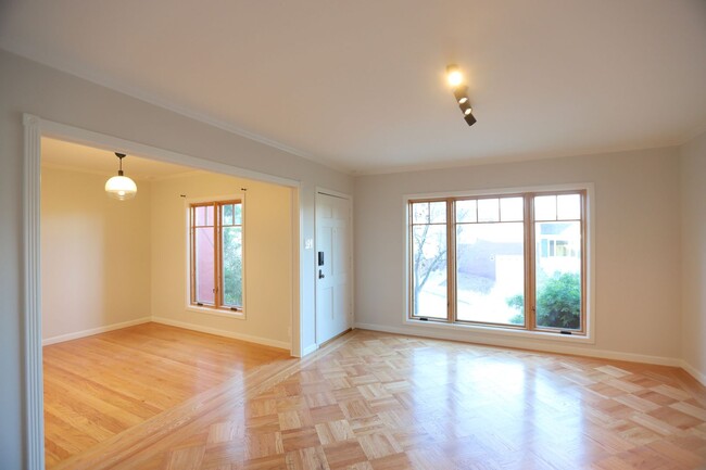 Building Photo - Glen Park: Immaculate Renovated Home 3 Bed...