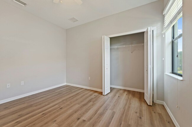 Building Photo - 15679 Lemon Fish Dr
