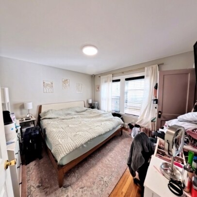 Building Photo - 18 Martin St