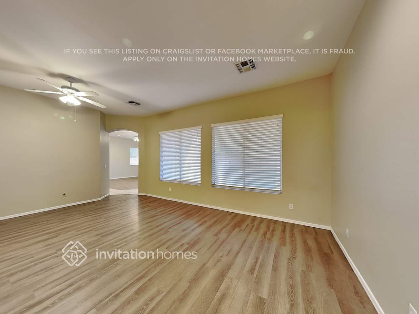 Building Photo - 2995 E Santa Rosa Dr
