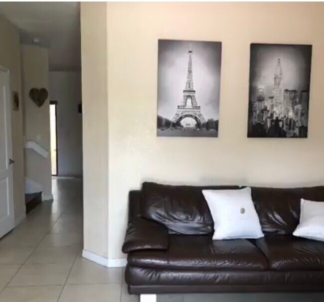 Building Photo - 16303 SW 44th Terrace