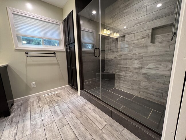 Building Photo - 3329 Collins Ferry Rd