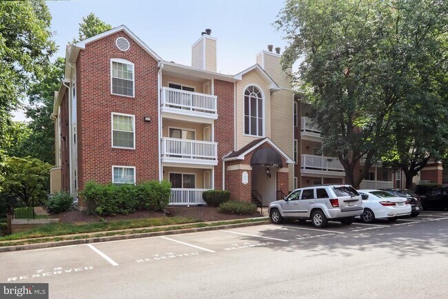 Building Photo - 1513 Lincoln Way