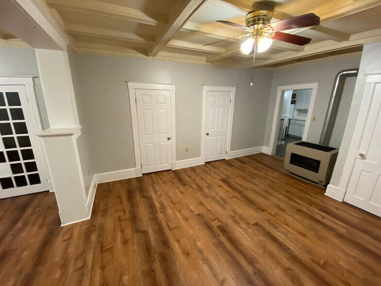 Building Photo - 130 Congress St