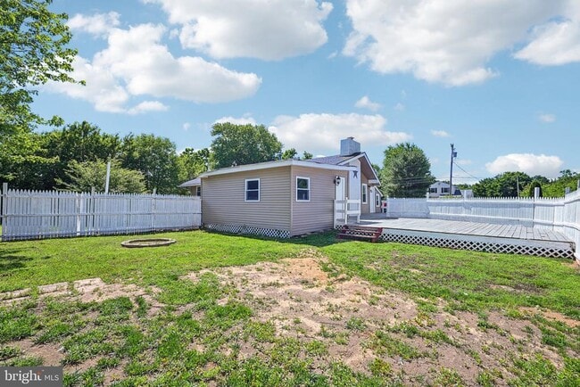 Building Photo - 144 E Arbor Ave
