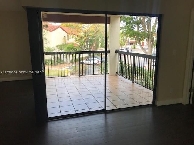 Building Photo - 337 Ives Dairy Rd