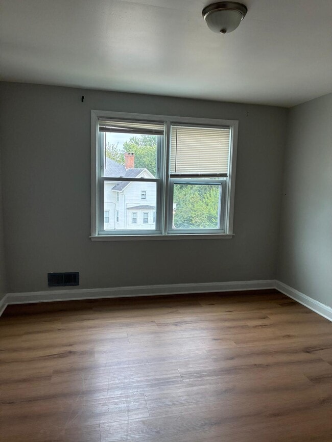 Building Photo - Cherrydell