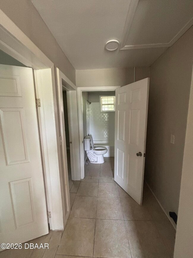 Building Photo - 650 Blakely Ave