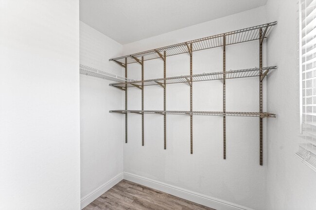 Building Photo - 5477 Queenship Ct