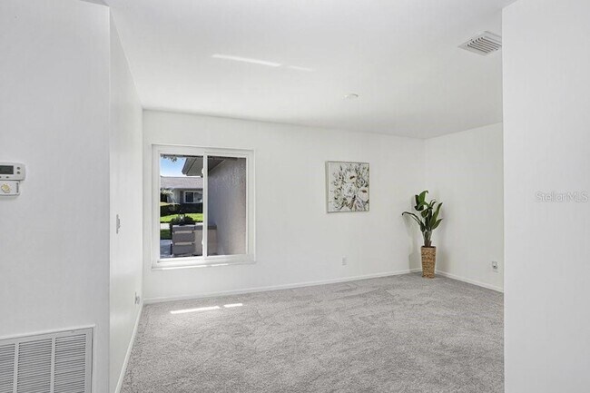 Building Photo - 2306 Lancaster Dr