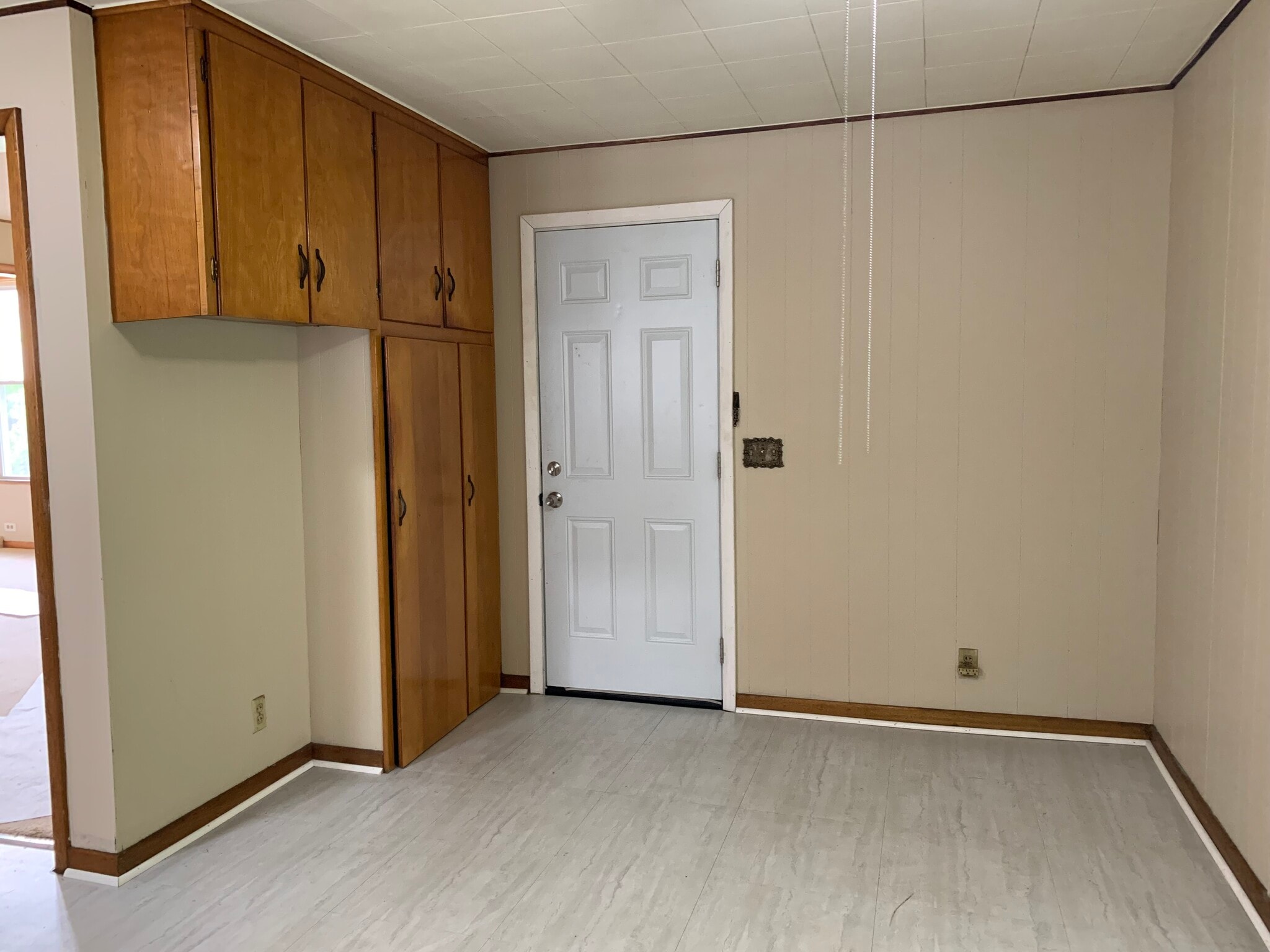 Building Photo - 601 Lincoln Ave NW