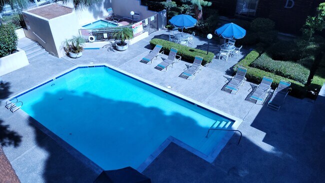 Building Photo - 5780 Friars Rd