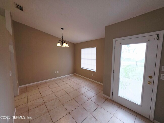 Building Photo - 38 Pebble Wood Ln