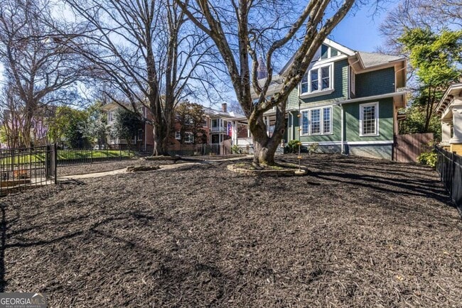 Building Photo - 692 Myrtle St NE