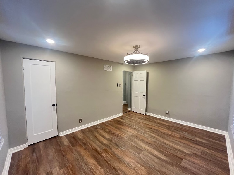 Building Photo - 2505 Crescent Ave