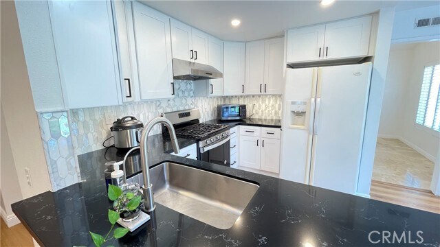 Building Photo - 2085 Arbor Cir