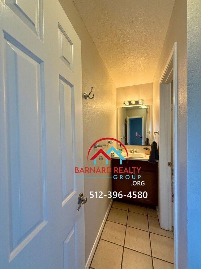 Building Photo - Available Now: Stand Alone 3 Bedroom, 1.5 Bath