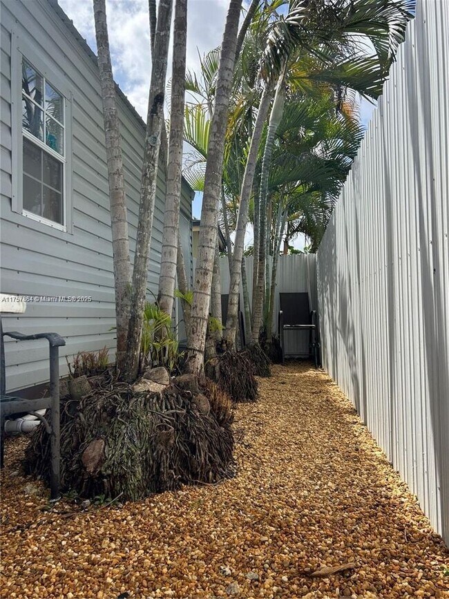Building Photo - 14830 SW 178th Terrace
