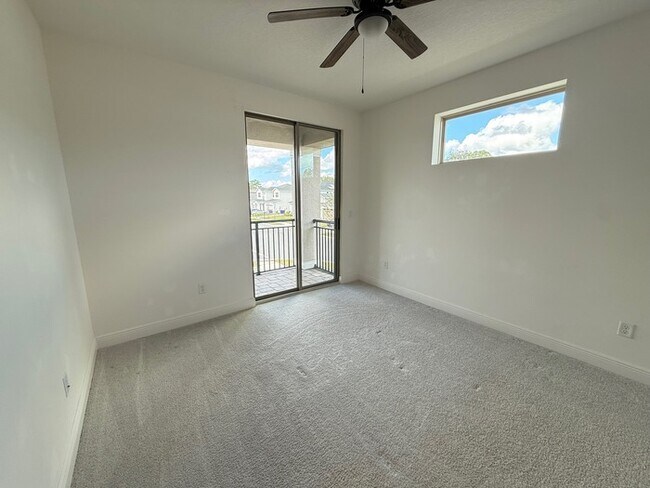 Building Photo - 5/4 spacious Saint Cloud Home