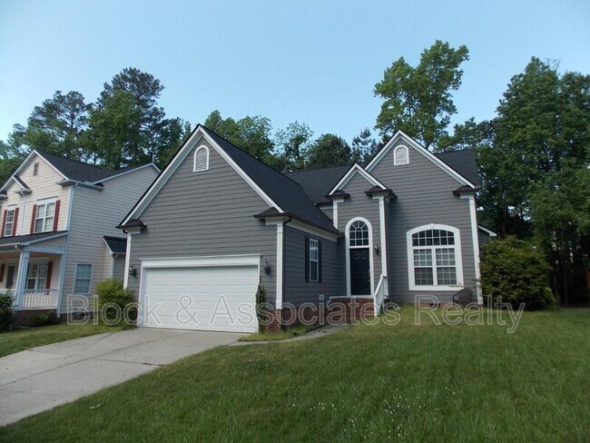 Primary Photo - 7925 Strawberry Meadows St