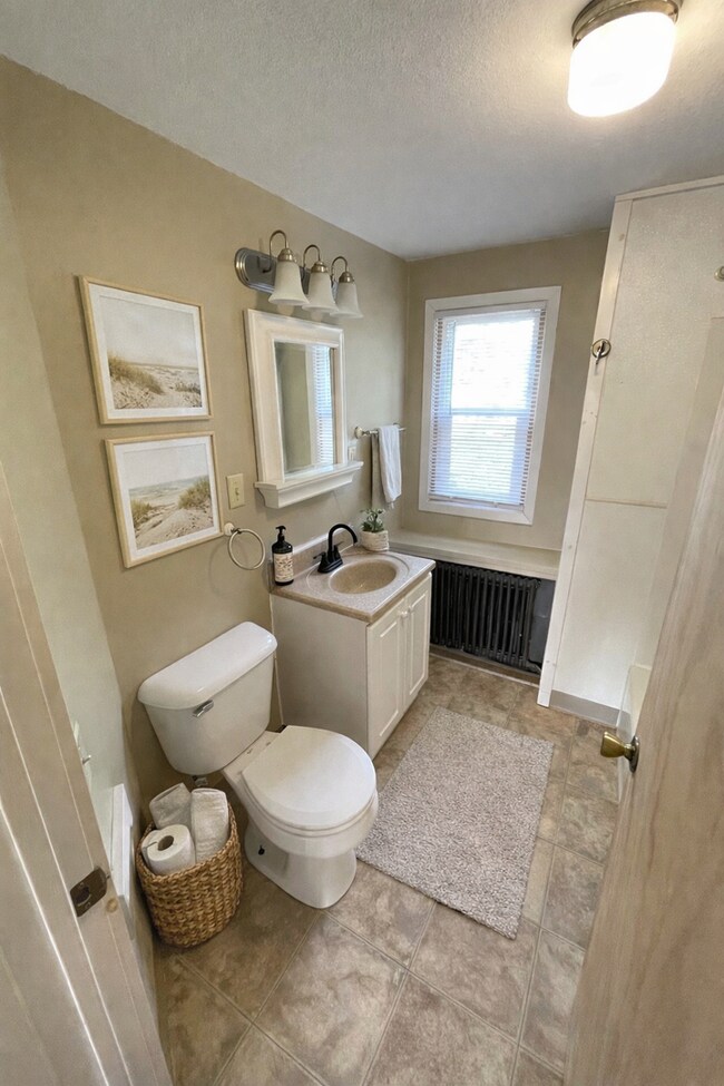 Building Photo - 4729 McCulloch St