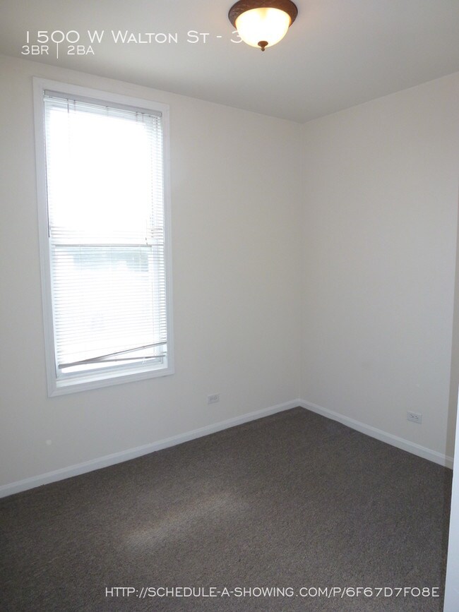 Building Photo - 1500 W Walton St