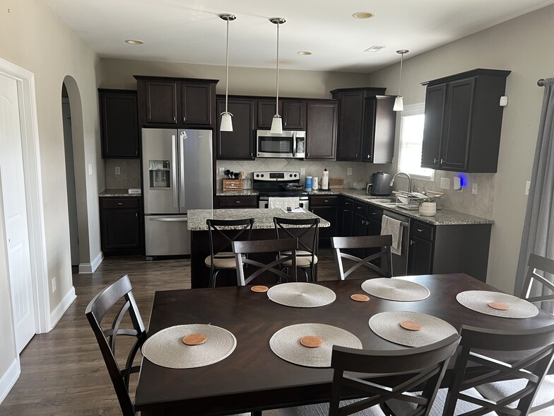 Kitchen and Dining - 4035 Pleasantburg Dr