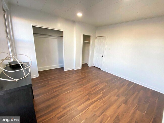 Building Photo - 3027 Weikel St