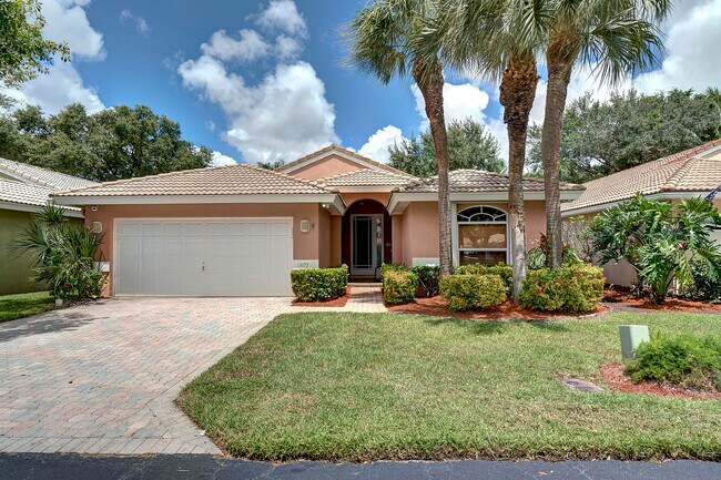 Building Photo - 13255 Royale Sabal Ct